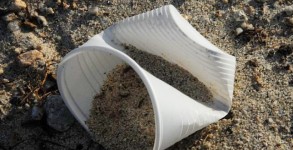 bicchiere_schiacciato